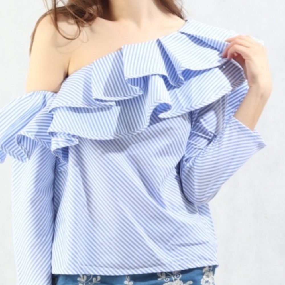 Off the shoulder size large top